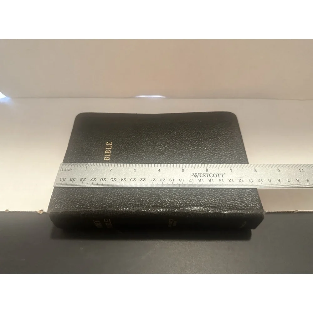 Holy‎ Bible Authorized King James Version World Publishing 1945, Red Letter Ed